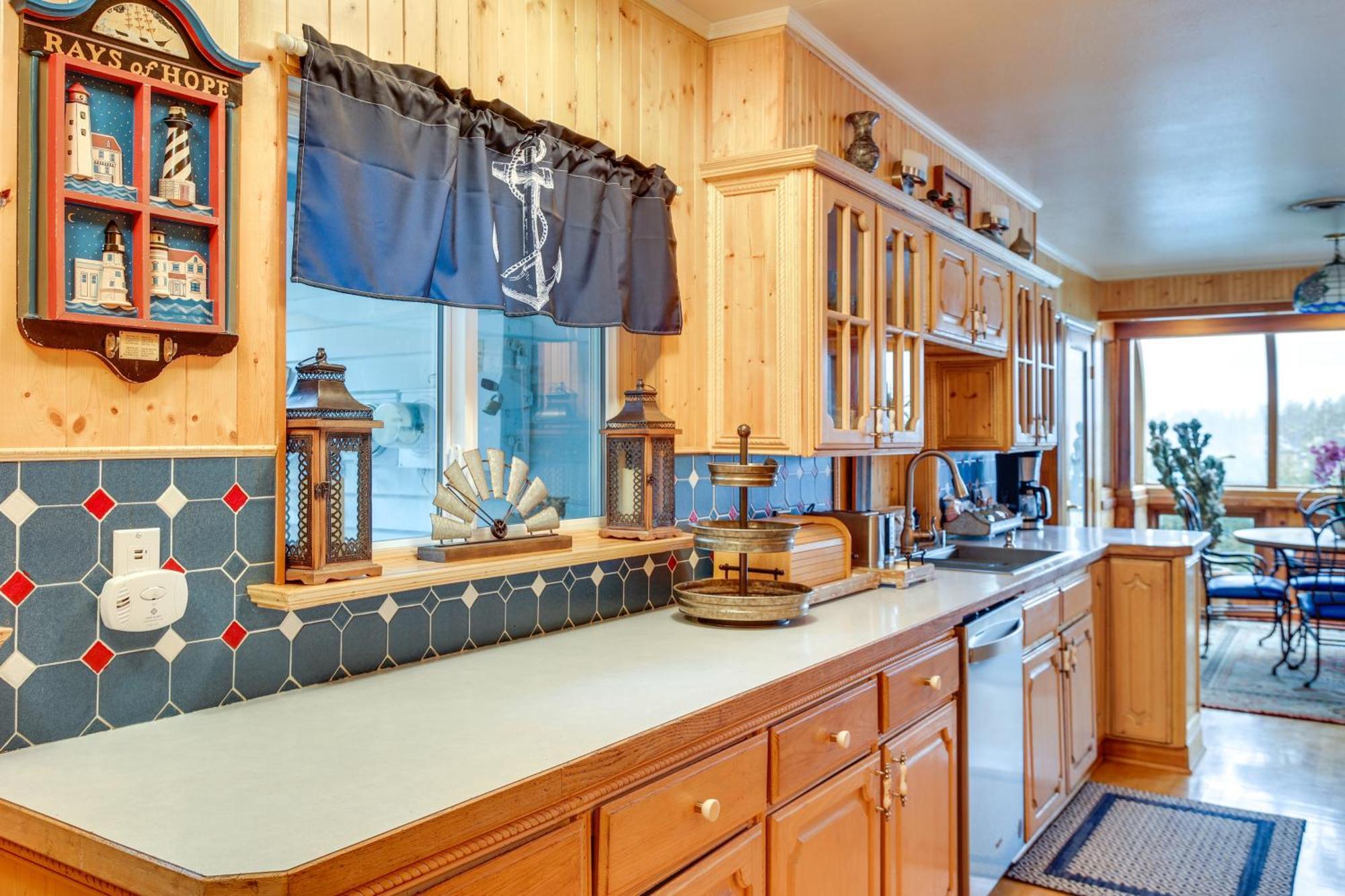 Tacoma Home On Steilacoom Lake With Dock! Luaran gambar