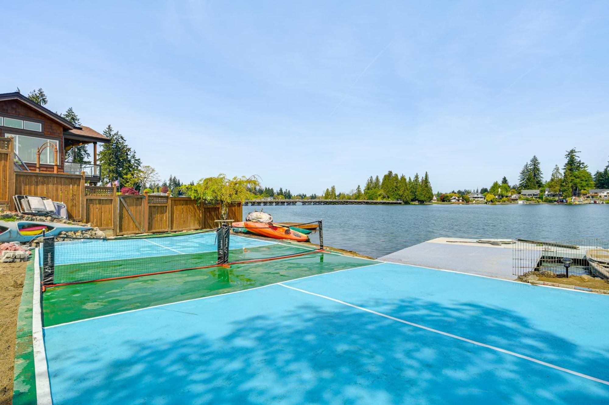Tacoma Home On Steilacoom Lake With Dock! Luaran gambar