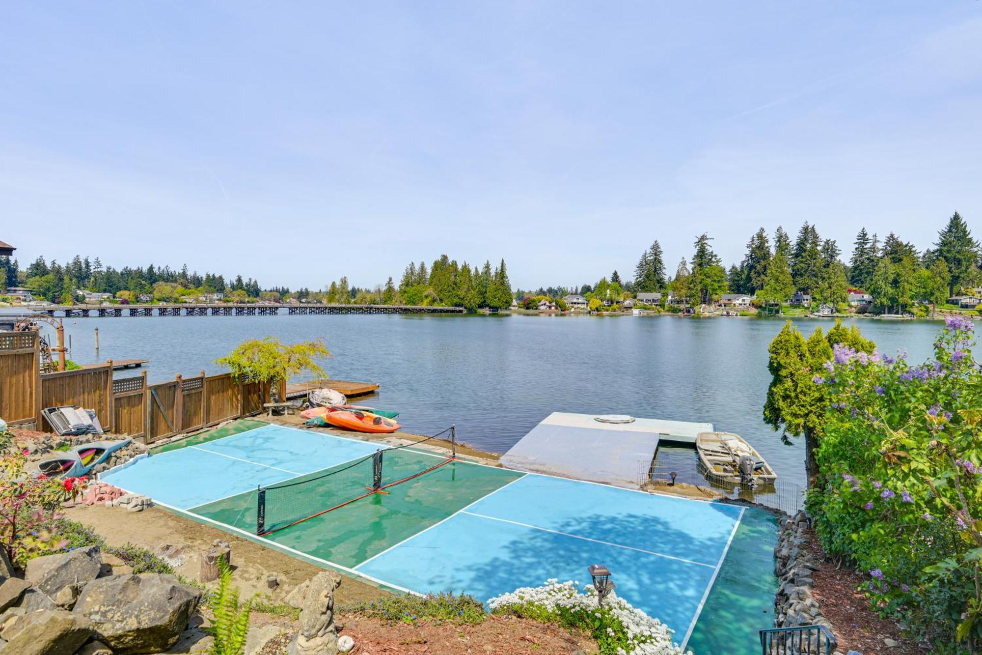 Tacoma Home On Steilacoom Lake With Dock! Luaran gambar